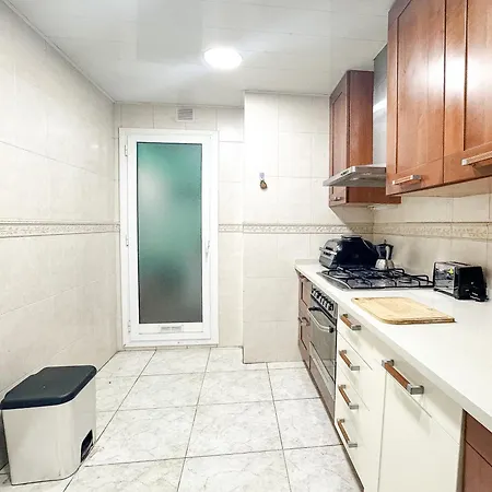 Charming In Shared Near Camp Nou * Barcelona