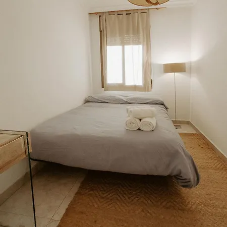 Apartment Charming In Shared Near Camp Nou